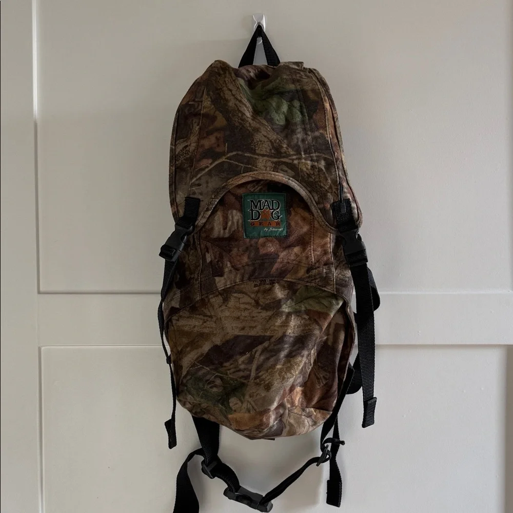 Mad Dog Gear Camouflage Hunting Backpack Advantage Timber Camo 24” Tactical Clip